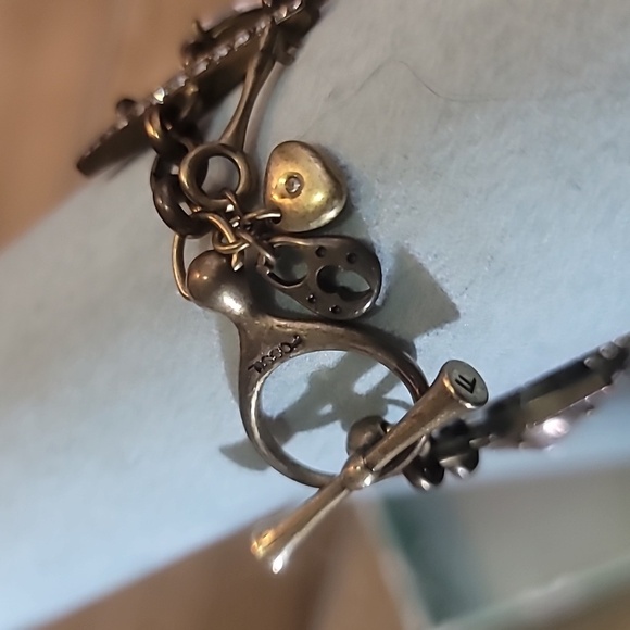 Fossil brand clear crystal bracelet with charms toggle closure brass colored - Picture 4 of 10